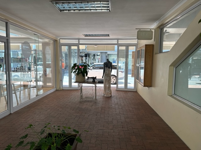 To Let commercial Property for Rent in Claremont Western Cape